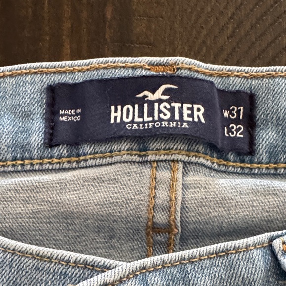 Hollister Men's Slim Jeans in Light Blue 31W x 32L - Picture 4 of 7